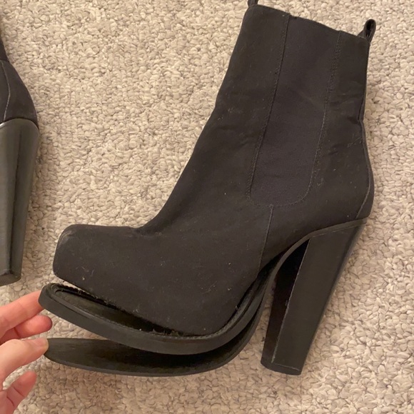 Chloe Sevigny Opening Ceremony Black Canvas Platform Boots. Need Repair/… - Picture 8 of 10